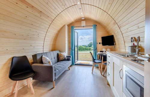 Nesscliffe Cottage | Rabbits Rest - UK46128