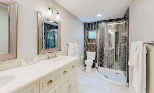 Rocky Mount House | Raccoon Hollow Hideaway