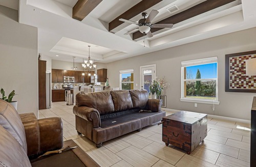 Sunset House | Racetrack 3-bedroom house in adorable Sunland Park Near El Paso Small dogs OK