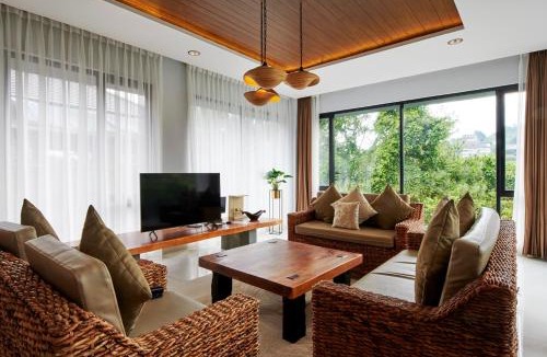 Bandung Villa | Radiance Hill View Villa 10 Bedrooms With a Private Heated Swimming Pool and a Billiard Table