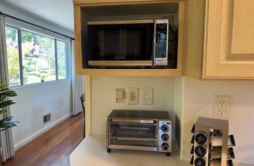 Monterey House | Radiant Monterey Escape 4bed/3bath
