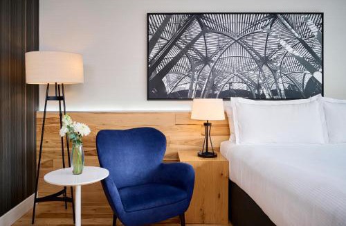 Central Waterfront Hotel | Radisson Blu Toronto Downtown