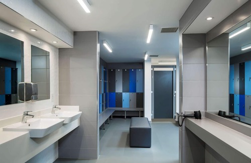 Heathrow Villages Hotel | Radisson Hotel & Conference Centre London Heathrow