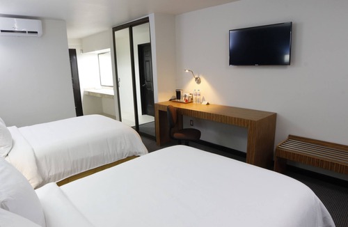 Toluca Hotel | Radisson Hotel & Convention Center Toluca