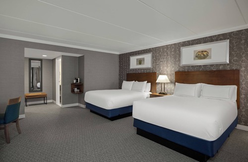 Gaffer District Hotel | Radisson Hotel Corning