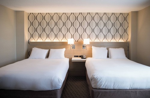 Downtown - Waterfront Hotel | Radisson Hotel Duluth - Harborview