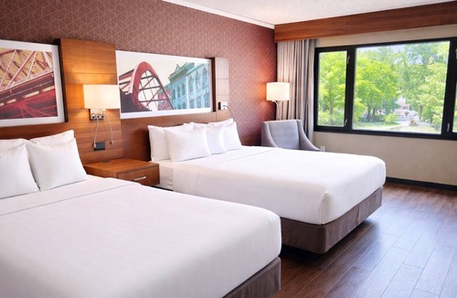 Historic Downtown La Crosse Hotel | Radisson Hotel La Crosse