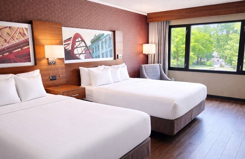 Historic Downtown La Crosse Hotel | Radisson Hotel La Crosse