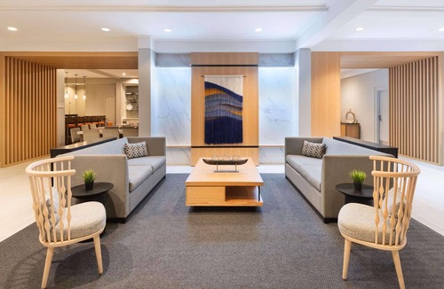 Donelson Hotel | Radisson Hotel Nashville Airport