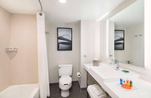 Donelson Hotel | Radisson Hotel Nashville Airport