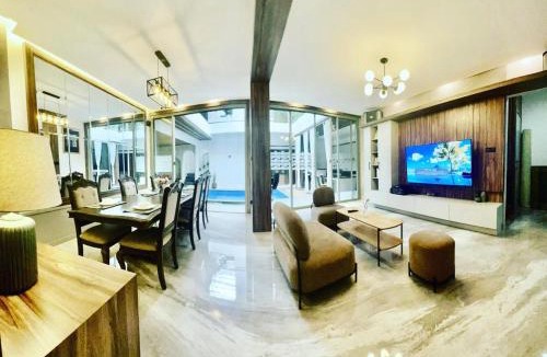 Setiabudi Villa | Radja House Cipaku Indah