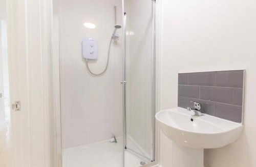 Southampton House | Radstock Road - Room 1