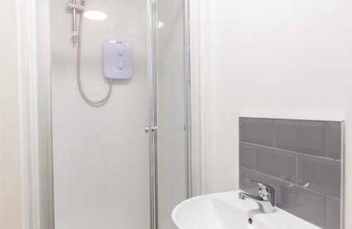 Southampton House | Radstock Road - Room 1