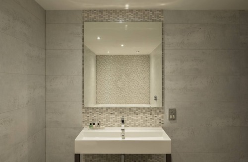 Larkhall Hotel | Radstone Hotel