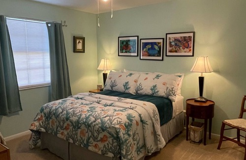 Sun 'N Lake Bed & Breakfast | RAE’S PLACE Bed & Breakfast