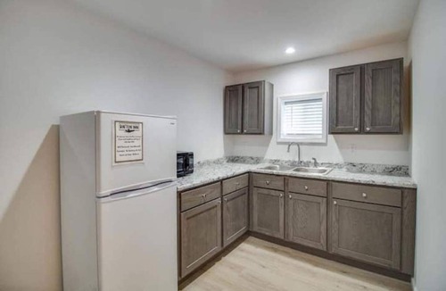 Grafton Apartment | Rafton Inn Vacation Cottage 19