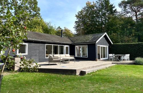 Rageleje House | Rageleje - Cozy, bright summerhouse near the beach and beautiful Heatherhill