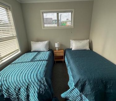 Raglan Hotel | Raglan Sunset Motel and Conference Venue