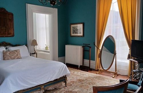 Petersburg Bed & Breakfast | Ragland Mansion Bed & Breakfast