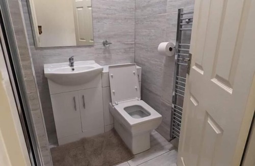 High Barnet Apartment | RAHAL BARNET