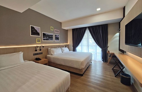 Taman Bayu Hotel | Raia Beach Resort Port Dickson