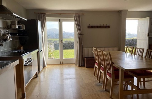 Longnor House | Raikes Barn, Hartington