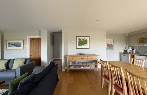 Longnor House | Raikes Barn, Hartington