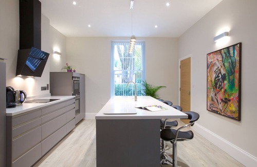 Nailsworth Condo | Railway Apartments