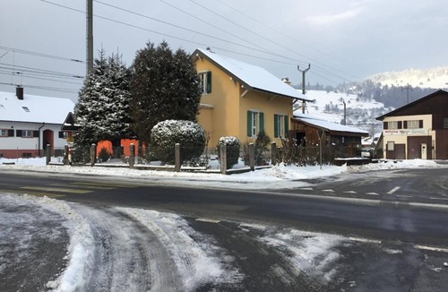 Glovelier House | Railway caretaker's house