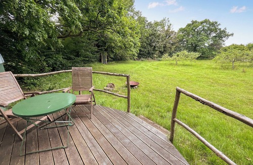 Ashford Cottage | Railway Carriage - UK49911