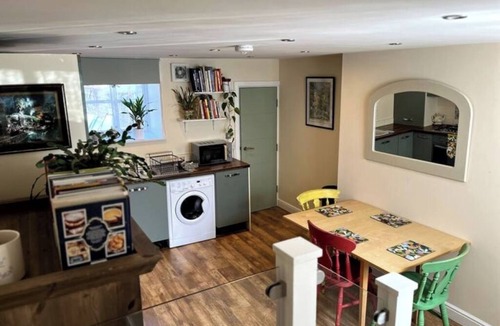 Horsforth Cottage | Railway Cottage Horsforth