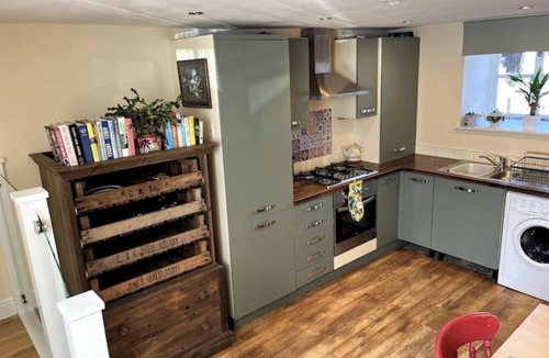 Horsforth Cottage | Railway Cottage Horsforth