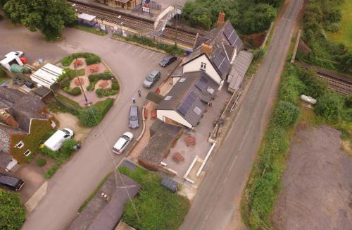 North Moreton Hotel | Railway Inn