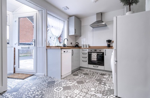 Wakefield Cottage | Railway Retreat