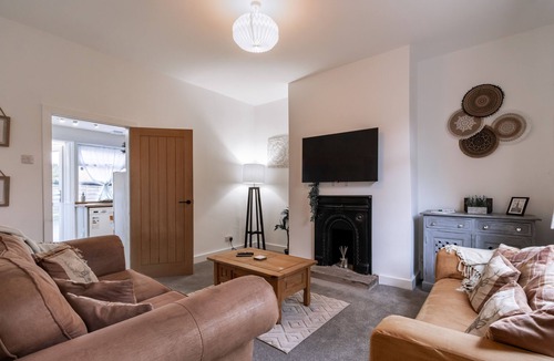 Wakefield Cottage | Railway Retreat