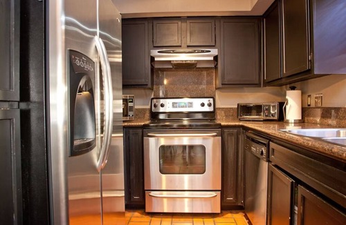 Waller Creek District Condo | Railyard Oasis 3 Bedrooms