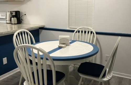 Downtown Niagara Falls House | Rain-Beau by the Falls