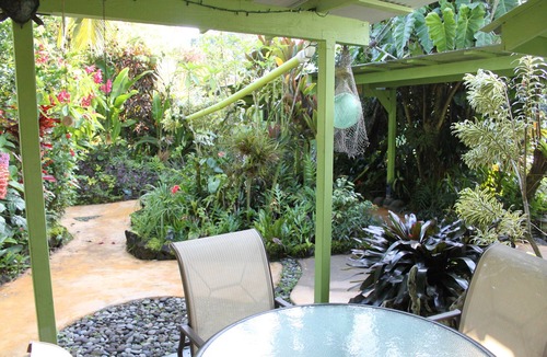 Keaau Apartment | Rain Forest Apartment!