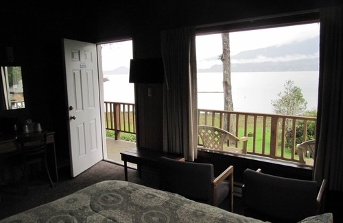 Quinault Hotel | Rain Forest Resort Village