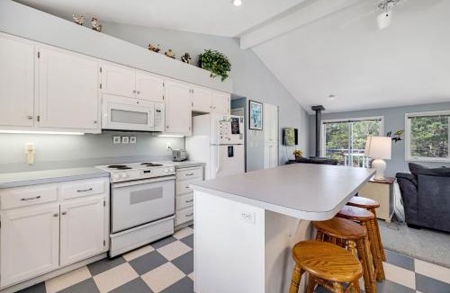 Neskowin House | Rain or Shine