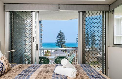 Coolangatta Apartment | Rainbow Bay Resort Holiday Apartments