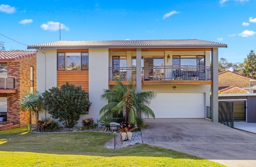 Bonny Hills House | Rainbow Beach House Bonny Hills