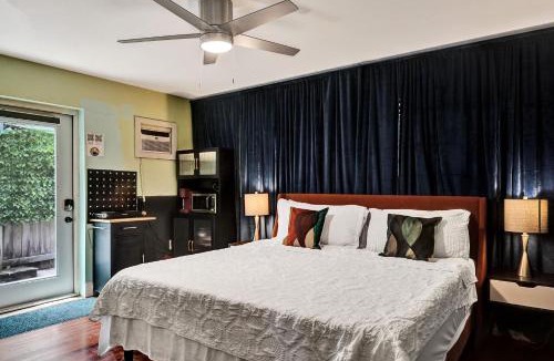 Coral Heights House | Rainbow Falls Estate For 8