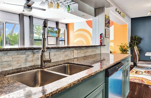 Coral Heights House | Rainbow Falls House For 8
