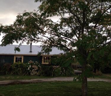 Kaingaroa House | Rainbow Mountain cottage