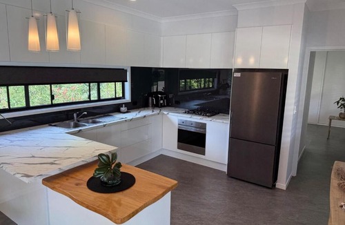 Mapleton House | Rainbow Park Retreat