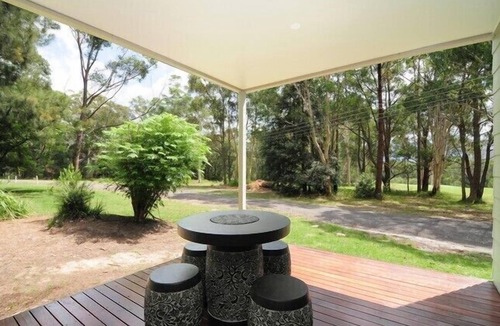 Kangaroo Valley Cabin | Rainbow Reach - beautiful golf course cabin