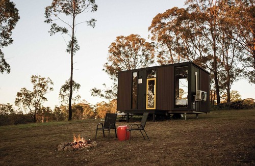 Rainbow Flat House | Rainbow Retreat by Tiny Away