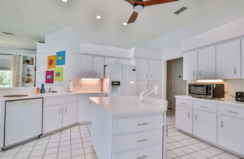 Dunnellon House | Rainbow River Pool House - KAYAKS and Floating Tubes - Heated Pool!