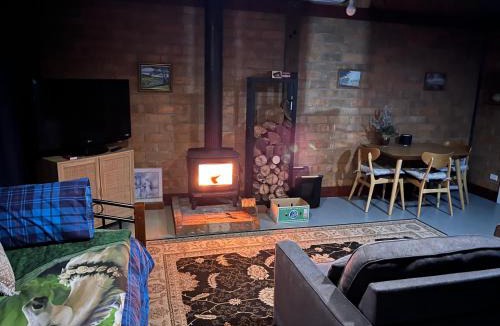 Warrenbayne Apartment | Rainbow Valley Bunkhouse